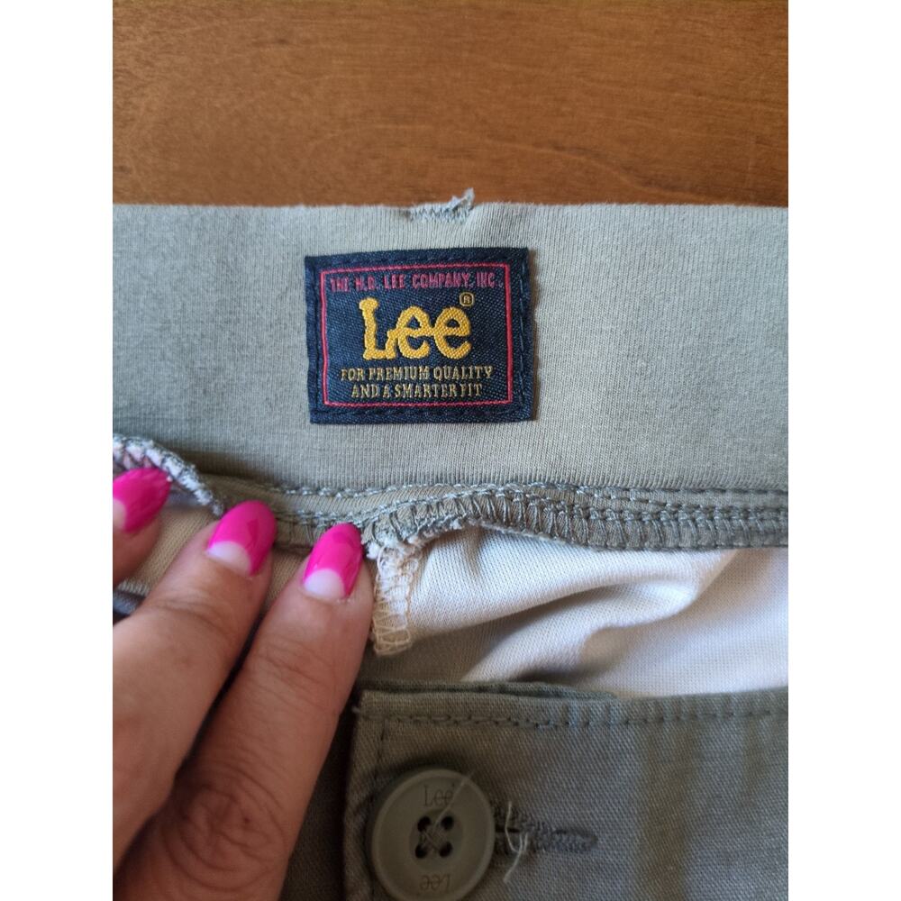 Lee Women’s Skort Size 8 Army Green Cotton Stretch Pockets Mesh Shorts Casual - Picture 3 of 10